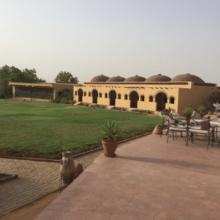 Camp de Meroe et maison Nubienne de Karima Nubian séjour noussouki travel